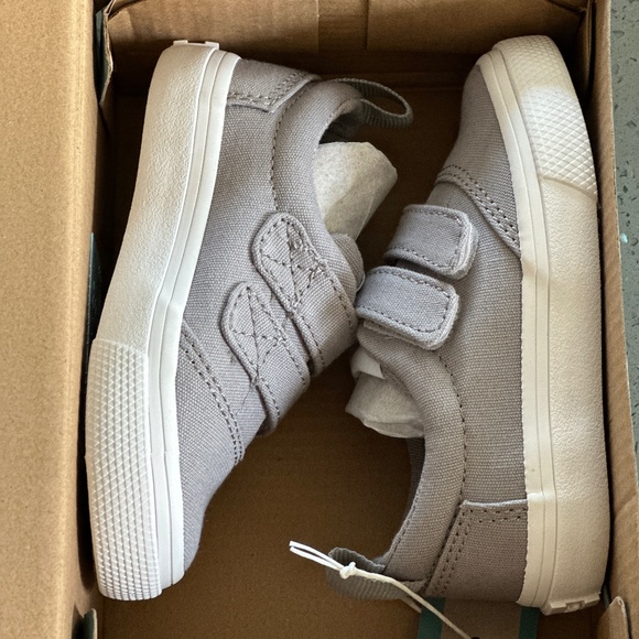 NWT: Tom’s Toddler Double Strap Shoes (size 5) - Picture 1 of 4